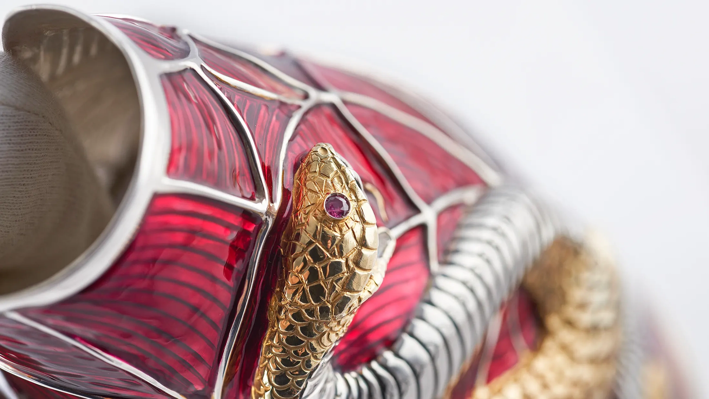 K-OVER craftsmanship showcase